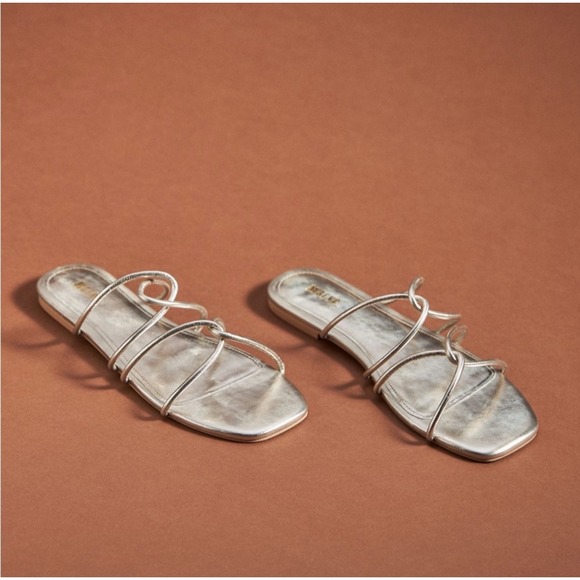 NEW Anthropologie Maeve Silver Leather Strappy Flat Sandals Women's 7 M - Picture 1 of 9